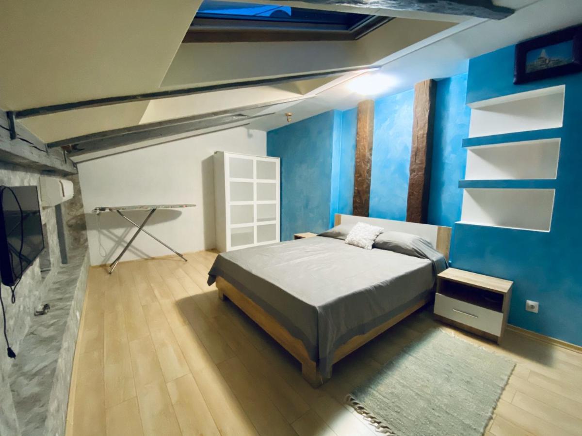 Apt In The Center Of The Town Near The Opera House Apartamento Lviv Exterior foto
