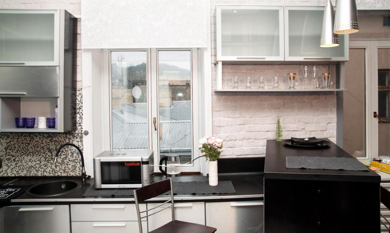 Apt In The Center Of The Town Near The Opera House Apartamento Lviv Exterior foto