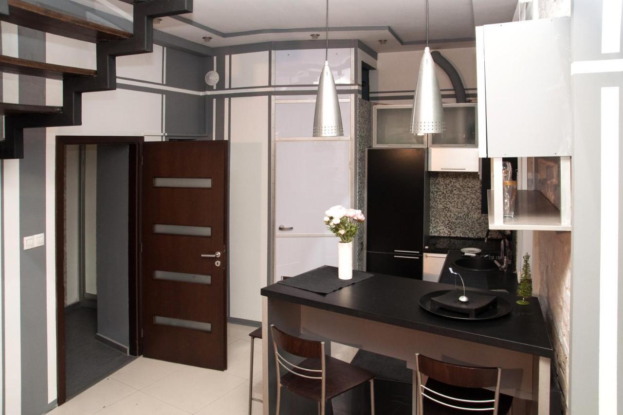 Apt In The Center Of The Town Near The Opera House Apartamento Lviv Exterior foto